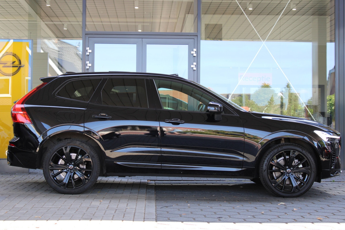 Volvo XC60 2.0 T6 Plug-in hybrid AWD Plus Black Edition | Panoramadak | H/K | Camera | Leder