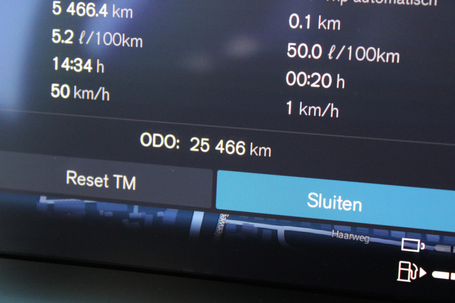 Volvo XC60 2.0 T6 Plug-in hybrid AWD Plus Black Edition | Panoramadak | H/K | Camera | Leder