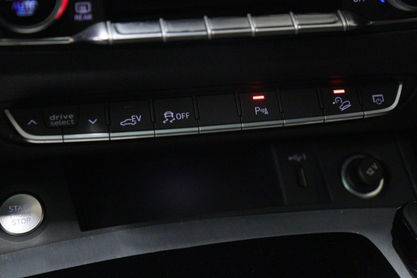 Audi Q5 50 TFSI e S edition Competition PANO/CARPLAY/ACC/KEYLESS/VOL
