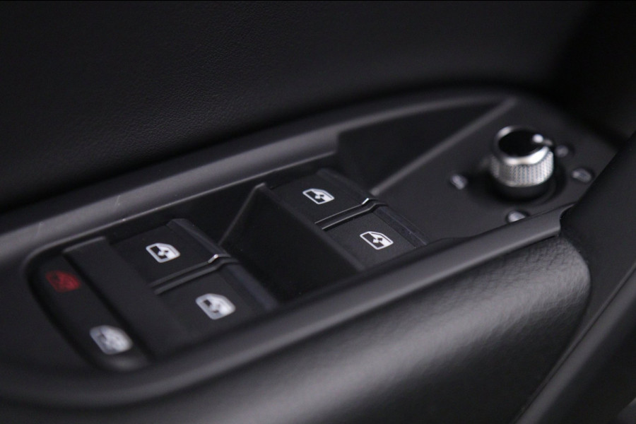 Audi Q5 50 TFSI e S edition Competition PANO/CARPLAY/ACC/KEYLESS/VOL