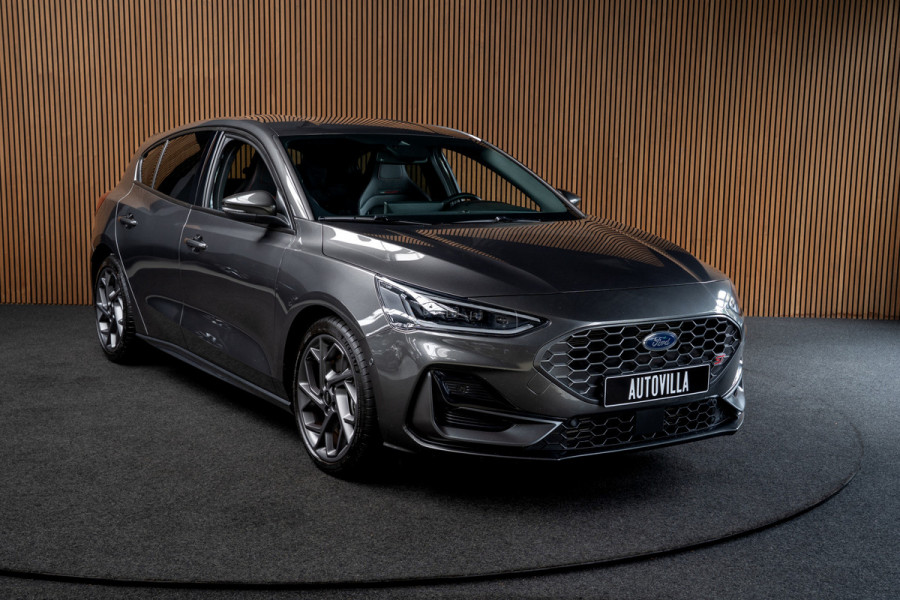 Ford Focus 2.3 EcoBoost ST PERFORMANCE LED-Matrix - AGR PERFORMACE Stoelen - Driver assistance pakket