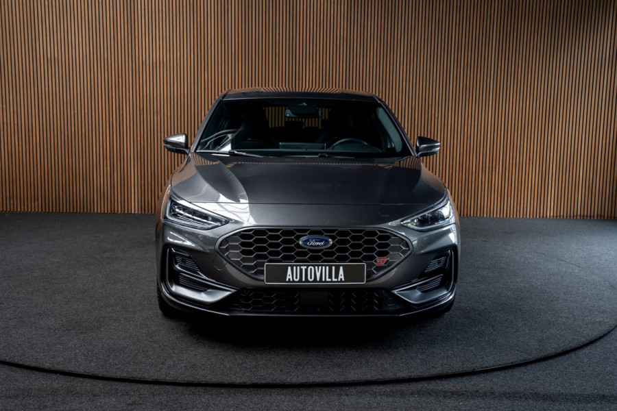 Ford Focus 2.3 EcoBoost ST PERFORMANCE LED-Matrix - AGR PERFORMACE Stoelen - Driver assistance pakket
