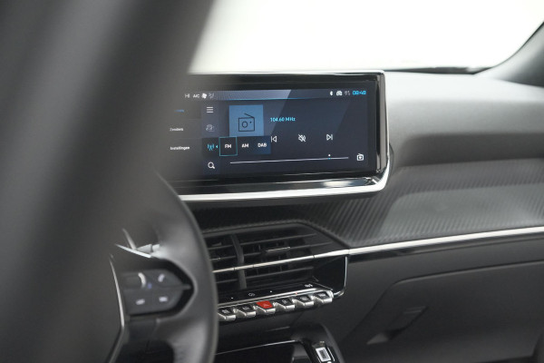 Peugeot 2008 Hybrid 136 e-DCS6 Allure | 360 Camera | Adaptieve Cruise Control | Dodehoekdetectie | Apple Carplay