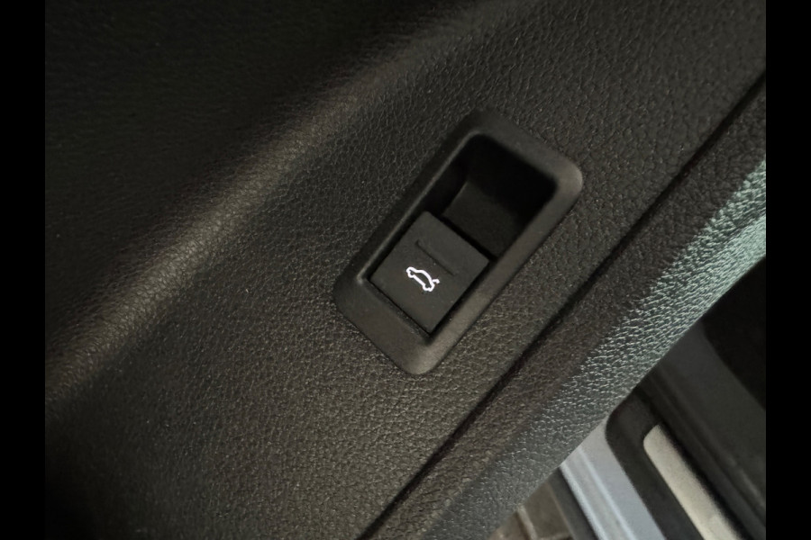 Audi Q3 35 TFSI Pro Line Pano|Camera|Stoelverwarming|Dodehoek|Keyless|ACC|Lane Assist