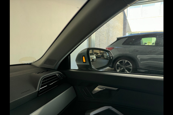Audi Q3 35 TFSI Pro Line Pano|Camera|Stoelverwarming|Dodehoek|Keyless|ACC|Lane Assist