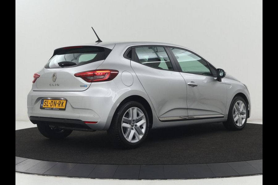 Renault Clio 1.6 E-Tech Hybrid 140 Business Zen | Cruise control | Park assist | Carplay | Navigatie | DAB | Lane assist | Virtual | Full LED