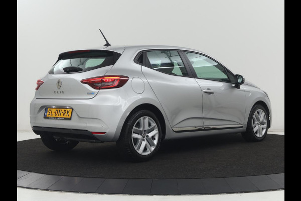 Renault Clio 1.6 E-Tech Hybrid 140 Business Zen | Cruise control | Park assist | Carplay | Navigatie | DAB | Lane assist | Virtual | Full LED