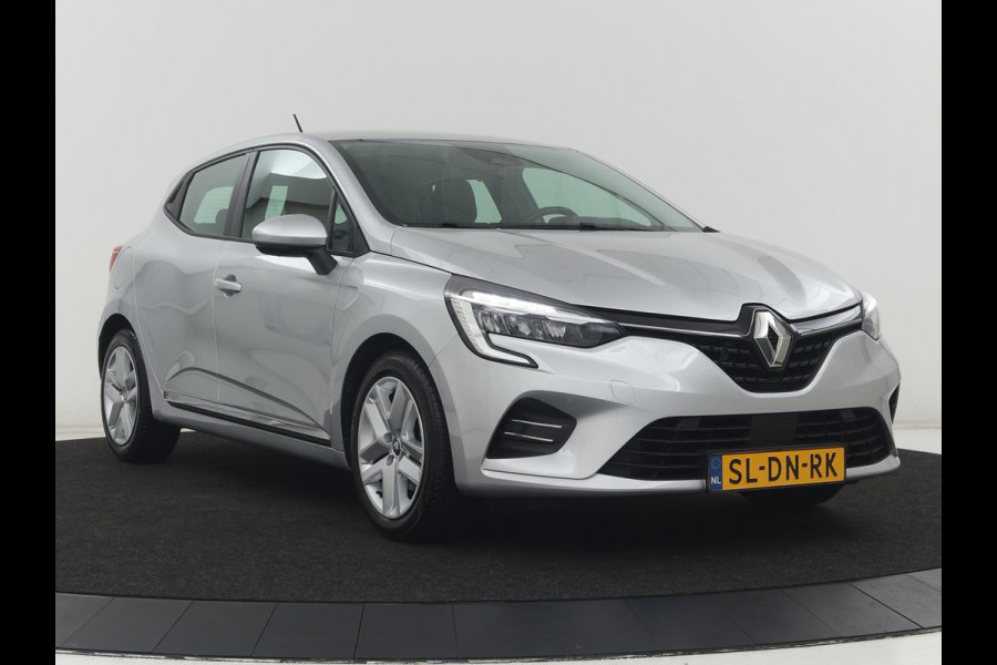 Renault Clio 1.6 E-Tech Hybrid 140 Business Zen | Cruise control | Park assist | Carplay | Navigatie | DAB | Lane assist | Virtual | Full LED