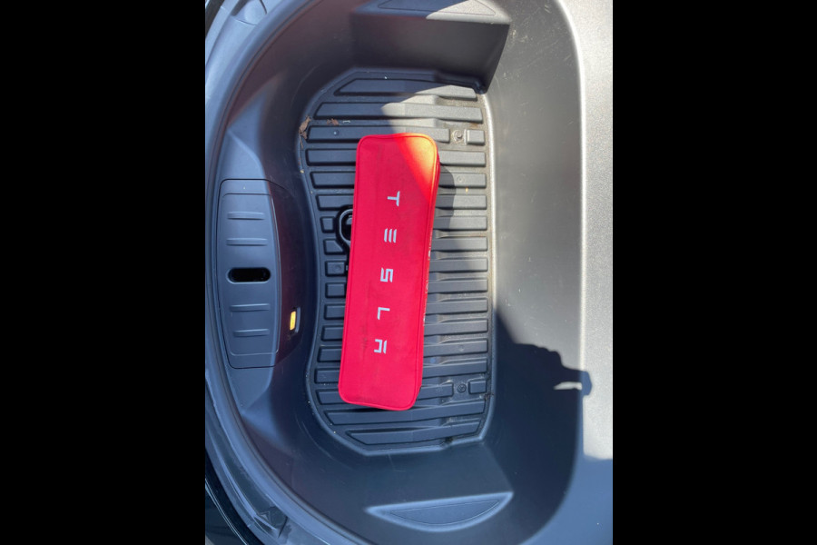Tesla Model 3 Long Range AWD 75 kWh