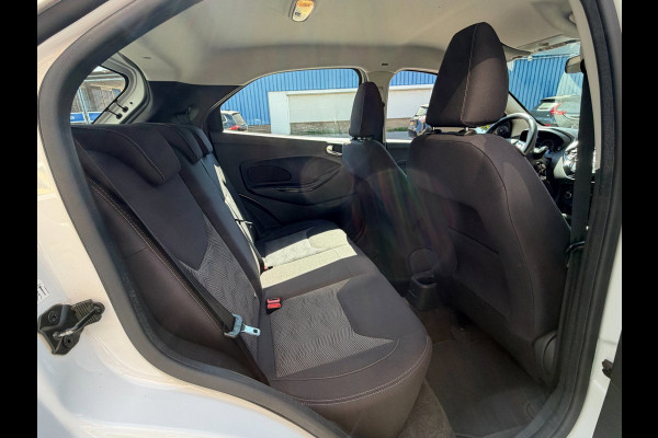 Ford Ka+ 1.2 Trend Ultimate White 5Drs - 62.000 KM - Airco I Sport velgen I PDC I Dealer onderhouden