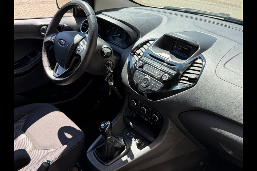 Ford Ka+ 1.2 Trend Ultimate White 5Drs - 62.000 KM - Airco I Sport velgen I PDC I Dealer onderhouden