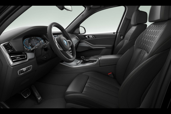 BMW X5 xDrive45e M-Sport - Skylounge - Active Steering - Trekhaak - Nappa Comfortzetels
