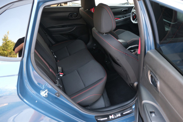 Hyundai i20 1.0 T-GDI Mild HYBRID N Line UNIEK 25.559km! Navi/Camera/Zwart Dak/Apple Carplay