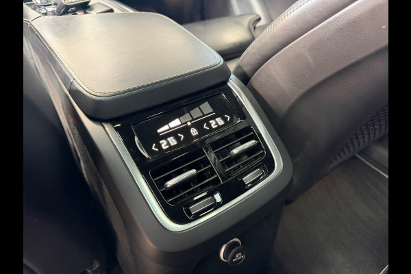Volvo XC90 2.0 T8 Twin Engine AWD R-Design Black | Pano | 360 | H&K | ACC | Stoelkoeling | Trekhaak | Led | Top Uitvoering