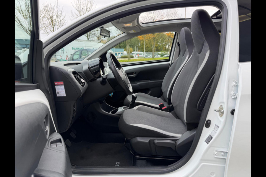Toyota Aygo 1.0 VVT-i x-joy cabrio, NAP, CarPlay, Camera