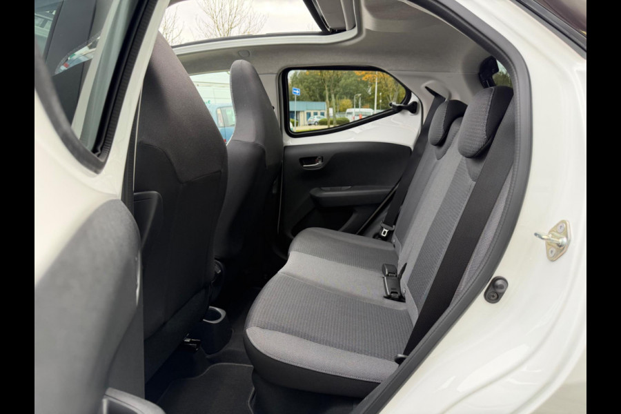 Toyota Aygo 1.0 VVT-i x-joy cabrio, NAP, CarPlay, Camera