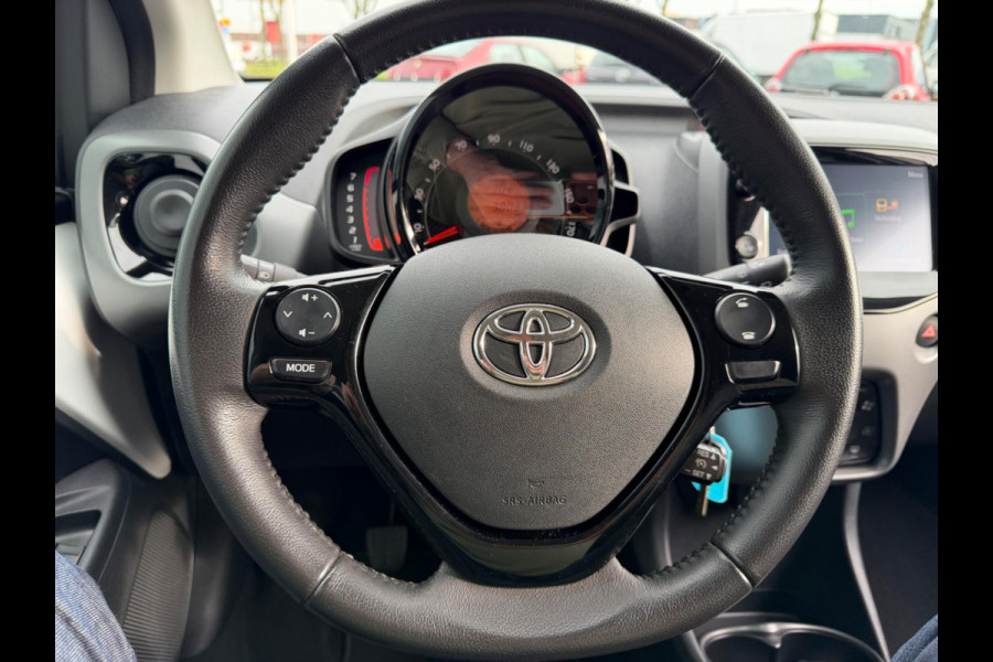 Toyota Aygo 1.0 VVT-i x-joy cabrio, NAP, CarPlay, Camera