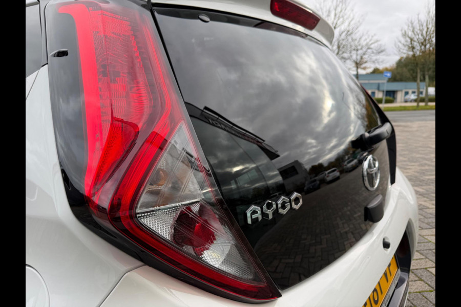 Toyota Aygo 1.0 VVT-i x-joy cabrio, NAP, CarPlay, Camera