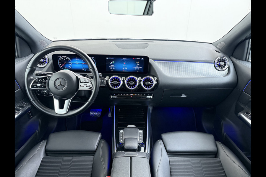 Mercedes-Benz EQA 250 Business Solution Luxury 67kWh SOH 96% Adap.Cruise Camera Stoelverwarming Elek.Achterklep Navi Pdc lmv Led DAB USB All-Season Banden Distronic plus Advanced pakket Licht en zichtpakket 1e Eigenaar Origineel Nederlandse Auto