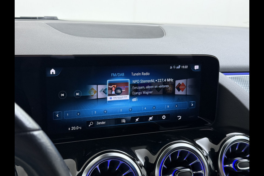 Mercedes-Benz EQA 250 Business Solution Luxury 67kWh SOH 96% Adap.Cruise Camera Stoelverwarming Elek.Achterklep Navi Pdc lmv Led DAB USB All-Season Banden Distronic plus Advanced pakket Licht en zichtpakket 1e Eigenaar Origineel Nederlandse Auto