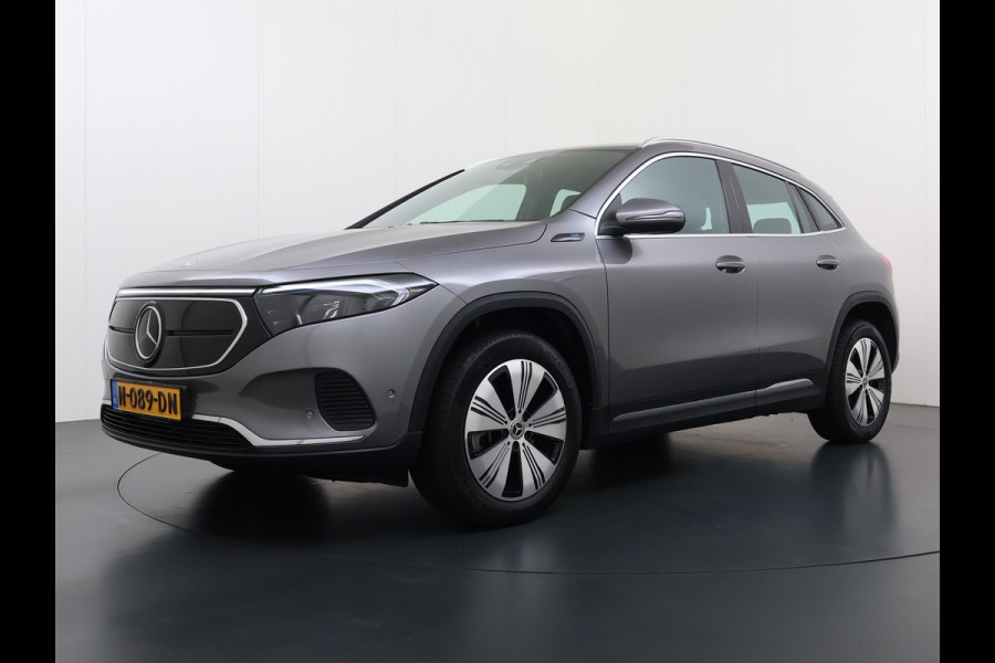 Mercedes-Benz EQA 250 Business Solution Luxury 67kWh SOH 96% Adap.Cruise Camera Stoelverwarming Elek.Achterklep Navi Pdc lmv Led DAB USB All-Season Banden Distronic plus Advanced pakket Licht en zichtpakket 1e Eigenaar Origineel Nederlandse Auto