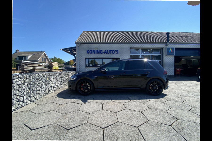 Volkswagen Golf 2.0 TSI GTI Performance/ Pano/ Dynaudio/ Keyless/ Virtual CP/ Dynamic lights