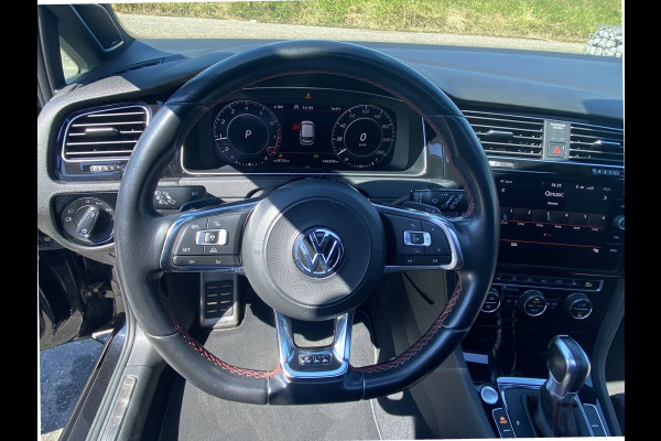 Volkswagen Golf 2.0 TSI GTI Performance/ Pano/ Dynaudio/ Keyless/ Virtual CP/ Dynamic lights