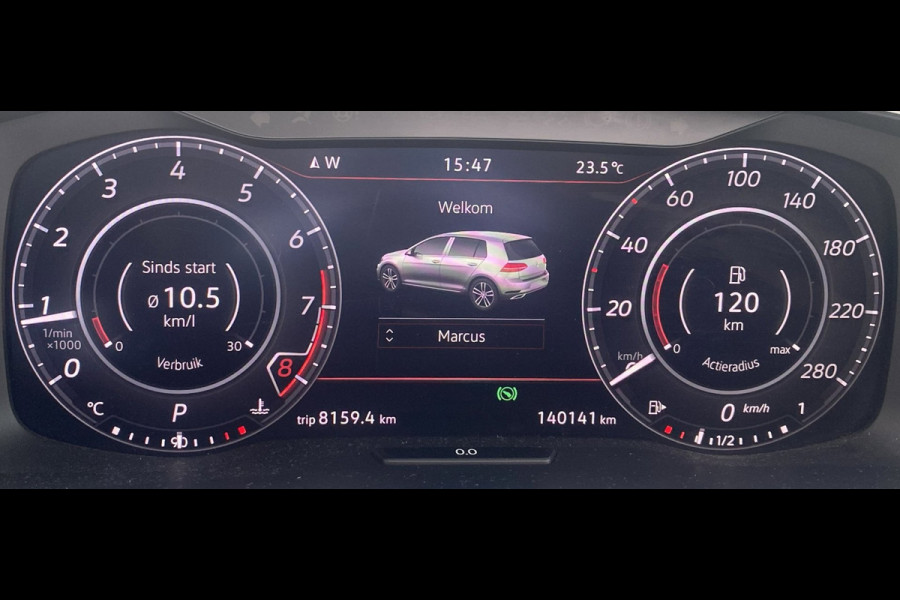 Volkswagen Golf 2.0 TSI GTI Performance/ Pano/ Dynaudio/ Keyless/ Virtual CP/ Dynamic lights