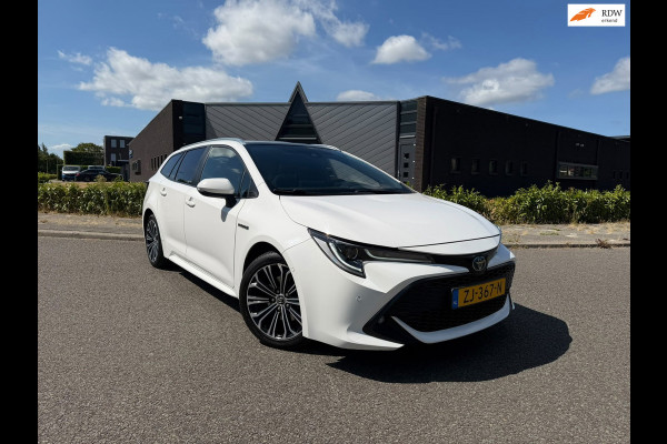 Toyota Corolla Touring Sports 2.0 Hybrid Style | Panoramadak | Camera | Navigatie | Lichtmetalen-Velgen | Trekhaak | LED