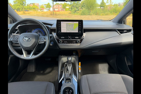 Toyota Corolla Touring Sports 2.0 Hybrid Style | Panoramadak | Camera | Navigatie | Lichtmetalen-Velgen | Trekhaak | LED