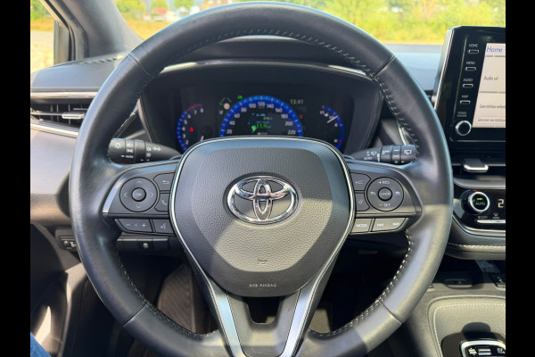 Toyota Corolla Touring Sports 2.0 Hybrid Style | Panoramadak | Camera | Navigatie | Lichtmetalen-Velgen | Trekhaak | LED