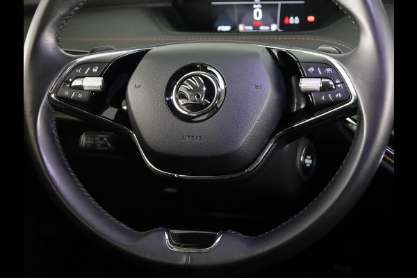 Škoda ENYAQ iV 60 180 pk | Navigatie | Parkeersensoren | Achteruitrijcamera | Lederen bekleding | Autom. airco (3 zones) | Stoelverwarming | Matrix LED koplampen |