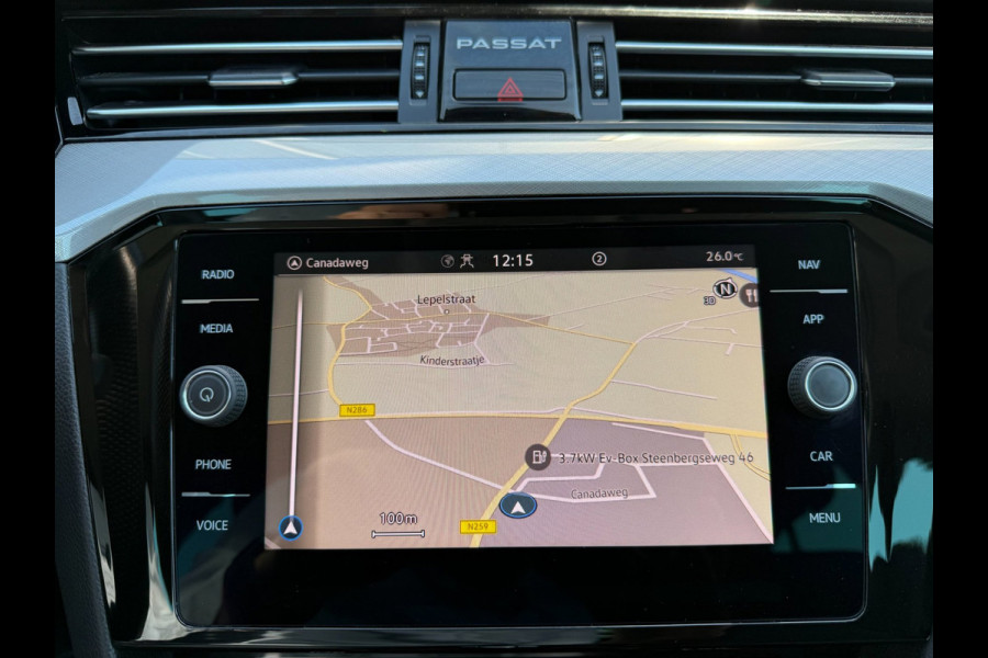 Volkswagen Passat Variant 1.4 TSI PHEV GTE * AUTOMAAT * Parkeercamera * Massage * Keyless *