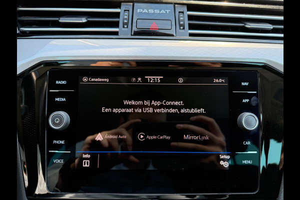 Volkswagen Passat Variant 1.4 TSI PHEV GTE * AUTOMAAT * Parkeercamera * Massage * Keyless *