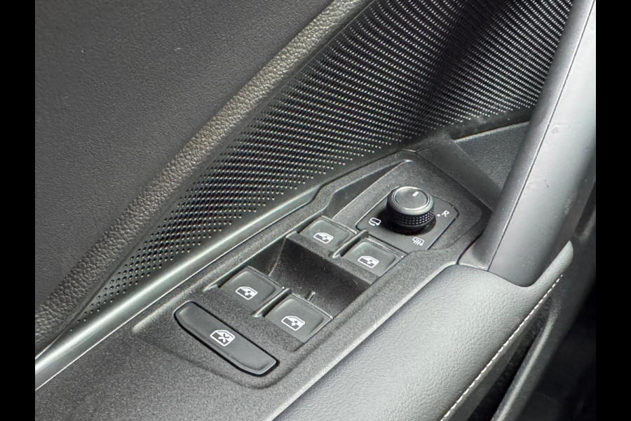 Volkswagen Tiguan 1.5 eTSI DSG LIFE GOAL 360CAMERA/NAVI/TREKHAAK/IQ-LIGHT FABRIEKS GARANTIE