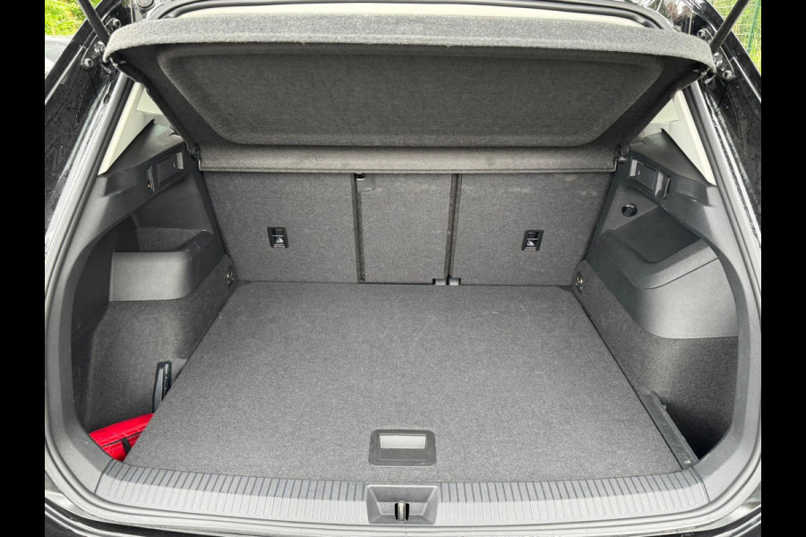 Volkswagen Tiguan 1.5 eTSI DSG LIFE GOAL 360CAMERA/NAVI/TREKHAAK/IQ-LIGHT FABRIEKS GARANTIE