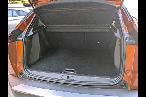 Peugeot 2008 1.2 PureTech Blue Lease Allure 130PK|Navi|Camera|Adaptive-Cruise|LED|Stoelverwarming