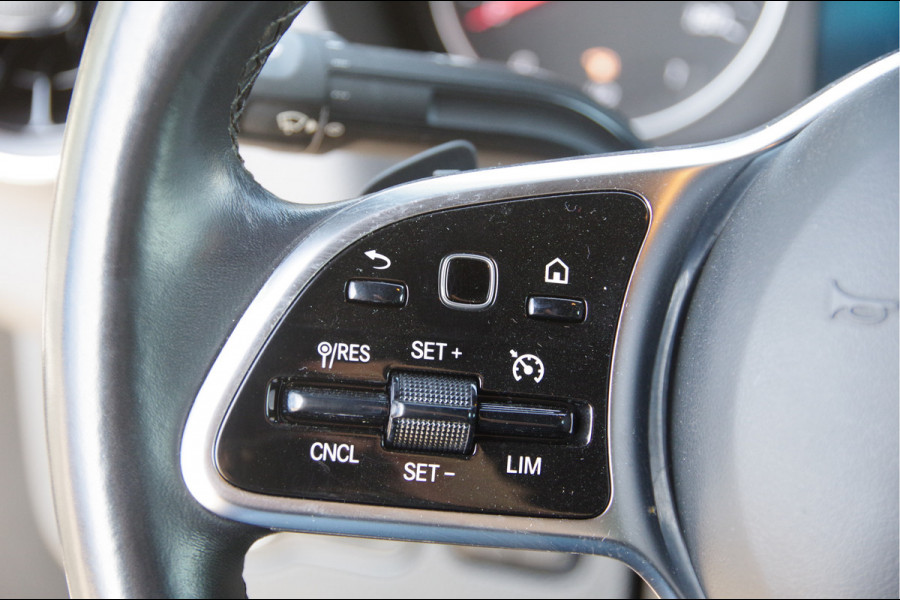 Mercedes-Benz Sprinter 319 3.0 CDI V6 L2H2 3-ZITS, AUT. LED, 3.5T TREKHAAK, MBUX 10'', STANDKACHEL, ZONNEKLEP, VOORSPOILER, KUNSTSTOFDELEN IN KLEUR, CA