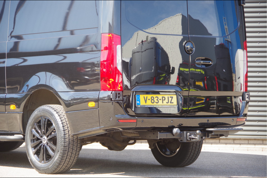 Mercedes-Benz Sprinter 319 3.0 CDI V6 L2H2 3-ZITS, AUT. LED, 3.5T TREKHAAK, MBUX 10'', STANDKACHEL, ZONNEKLEP, VOORSPOILER, KUNSTSTOFDELEN IN KLEUR, CA