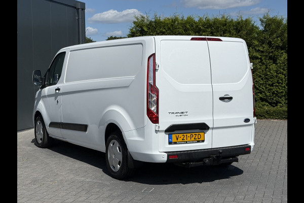Ford Transit Custom 2.0 TDCI 130 PK / L2H1 / AUTOMAAT / TREKHAAK / AIRCO / CRUISE / CAMERA / 3-ZITS / LED / STOEL -EN VOORRUIT VERWARMING