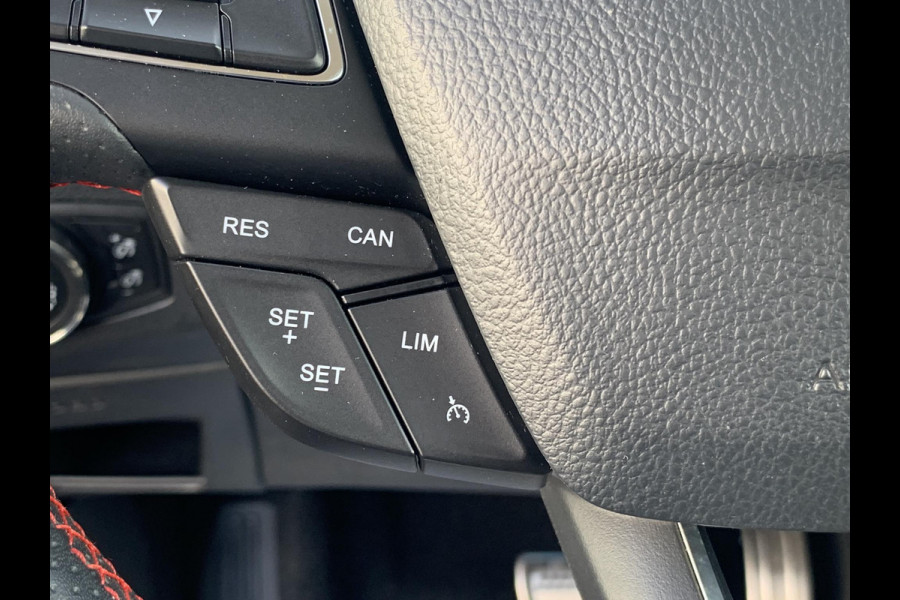 Ford EcoSport 1.0 EcoBoost ST-Line Black | Blind Spot Assist | Winter Pack | Cruise Control | Trekhaak Afneembaar