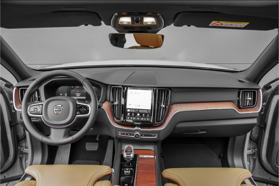 Volvo XC60 2.0 T8 Plug-in hybrid AWD Plus Dark Pano ACC Trekhaak 22"