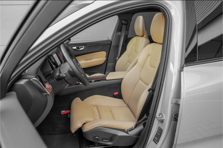 Volvo XC60 2.0 T8 Plug-in hybrid AWD Plus Dark Pano ACC Trekhaak 22"