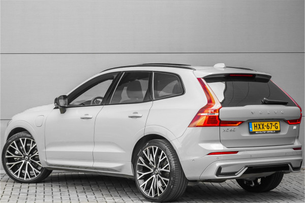 Volvo XC60 2.0 T8 Plug-in hybrid AWD Plus Dark Pano ACC Trekhaak 22"