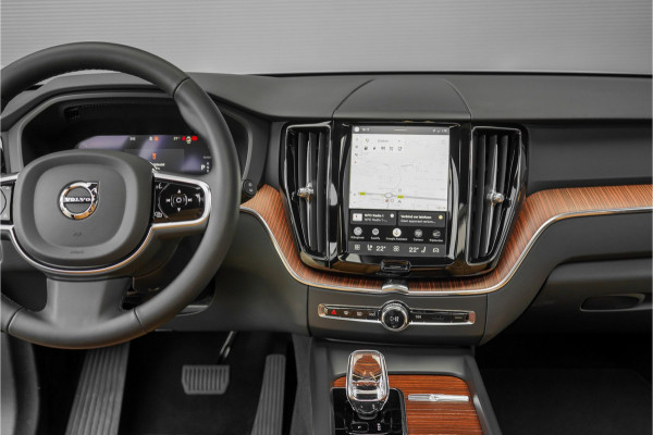 Volvo XC60 2.0 T8 Plug-in hybrid AWD Plus Dark Pano ACC Trekhaak 22"