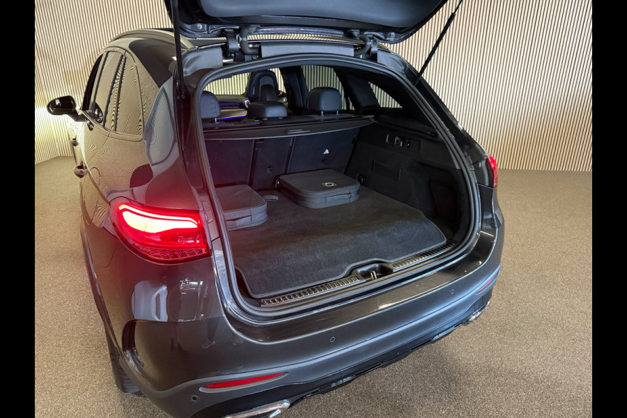 Mercedes-Benz GLC 300e 4 Matic AMG STYLING-PANORAMA-TREKHAAK-MEMORY-NIGHT-ACC-360 CAMERA-COMPLEET