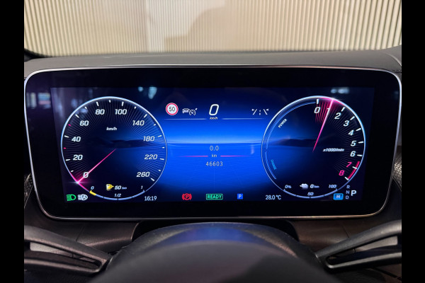 Mercedes-Benz GLC 300e 4 Matic AMG STYLING-PANORAMA-TREKHAAK-MEMORY-NIGHT-ACC-360 CAMERA-COMPLEET