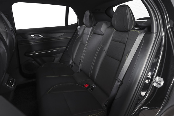 Lynk & Co 01 1.5 PHEV Core | Dig. Cockpit | Adapt. Cruise | Stoelverw. | PDC | Camera | NAV + App. Connect | ECC | DAB | LM 19" | 5763