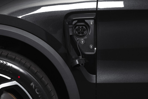 Lynk & Co 01 1.5 PHEV Core | Dig. Cockpit | Adapt. Cruise | Stoelverw. | PDC | Camera | NAV + App. Connect | ECC | DAB | LM 19" | 5763