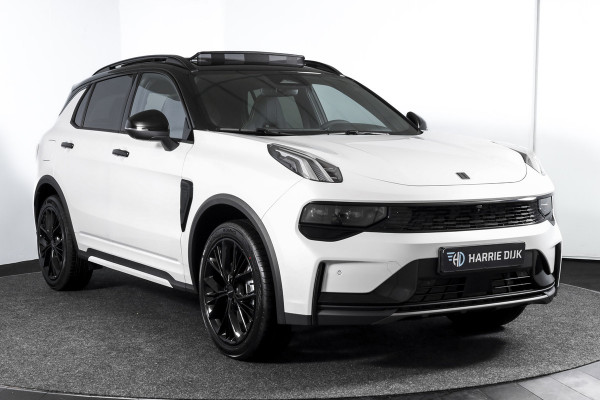 Lynk & Co 01 1.5 PHEV More | S/K-panodak | Dig. Cockpit | Stoel-+Stuurverw. | 360 Camera | Adapt. Cruise | Memory | Elek. klep | LM 20" | 2650